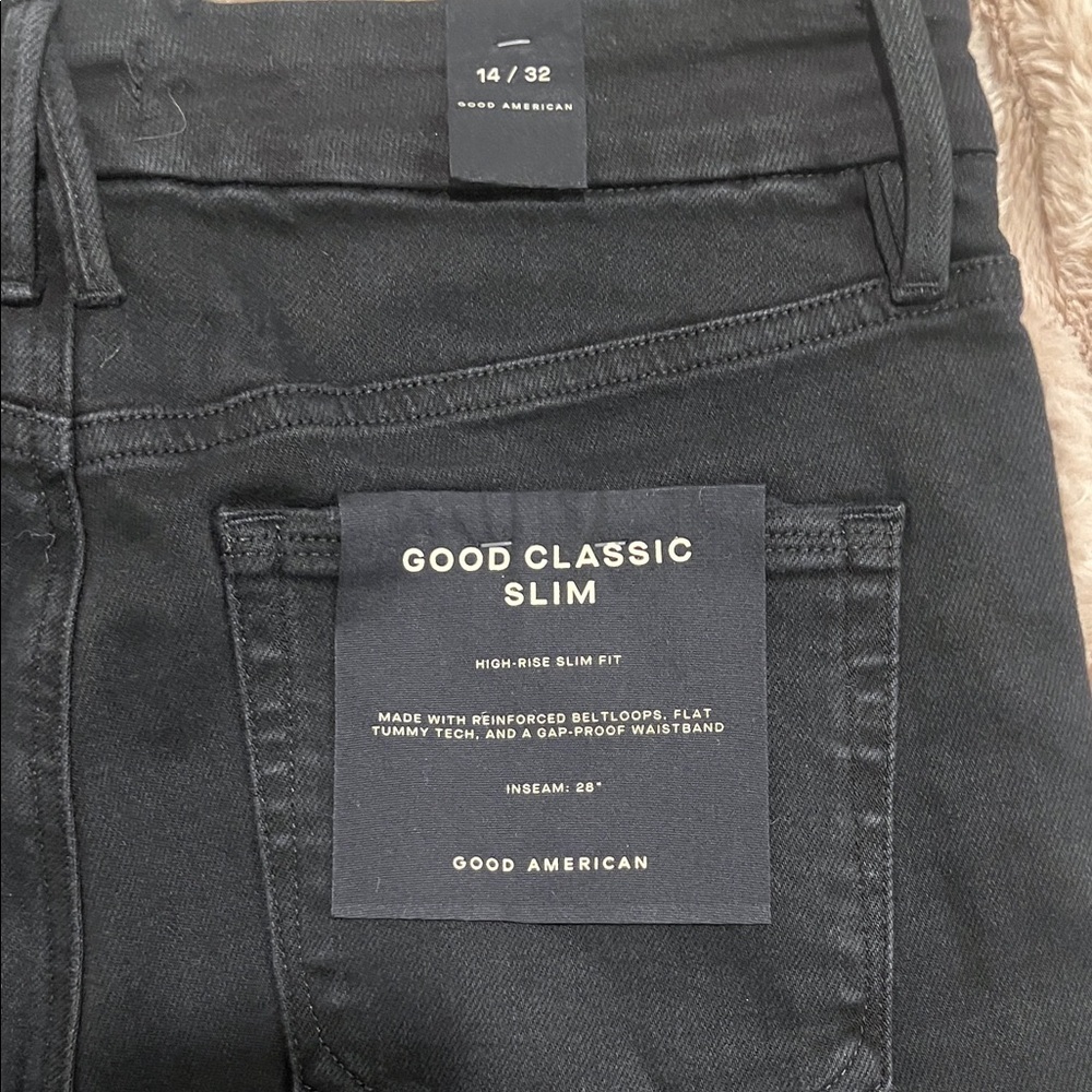 NWT Good American Good Classic Slim High Rise Jeans Inseam 28” Size 14/32 Black - Picture 5 of 5